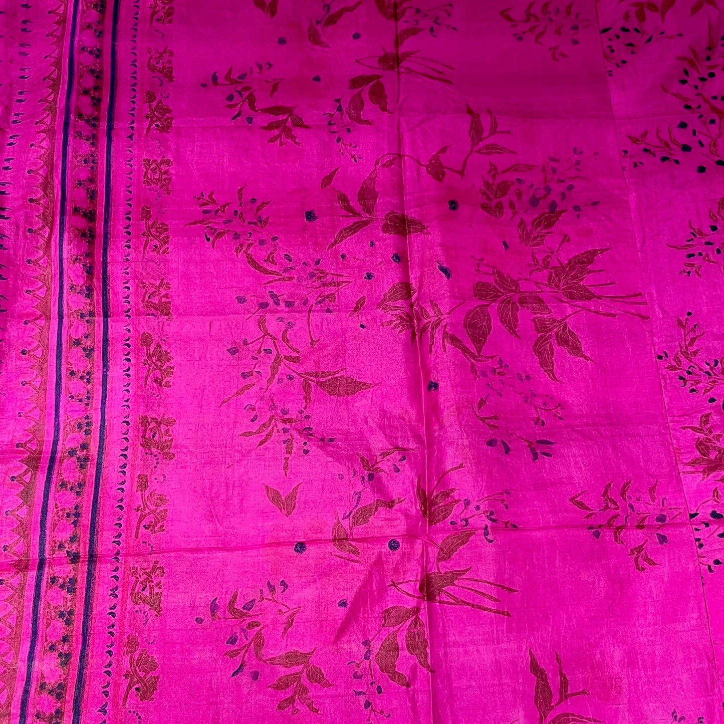 Carré Soie Palme - 4 Patchs + 4 Tassels fushia