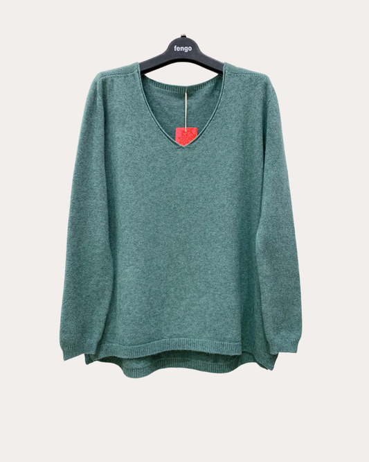Basic V-neck green sweater